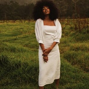 Olette Siempre Blanco White Linen Open Back Dress